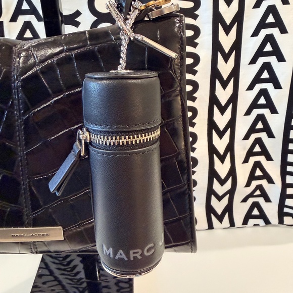 Lipstick holder bag charm - Picture 1 of 4